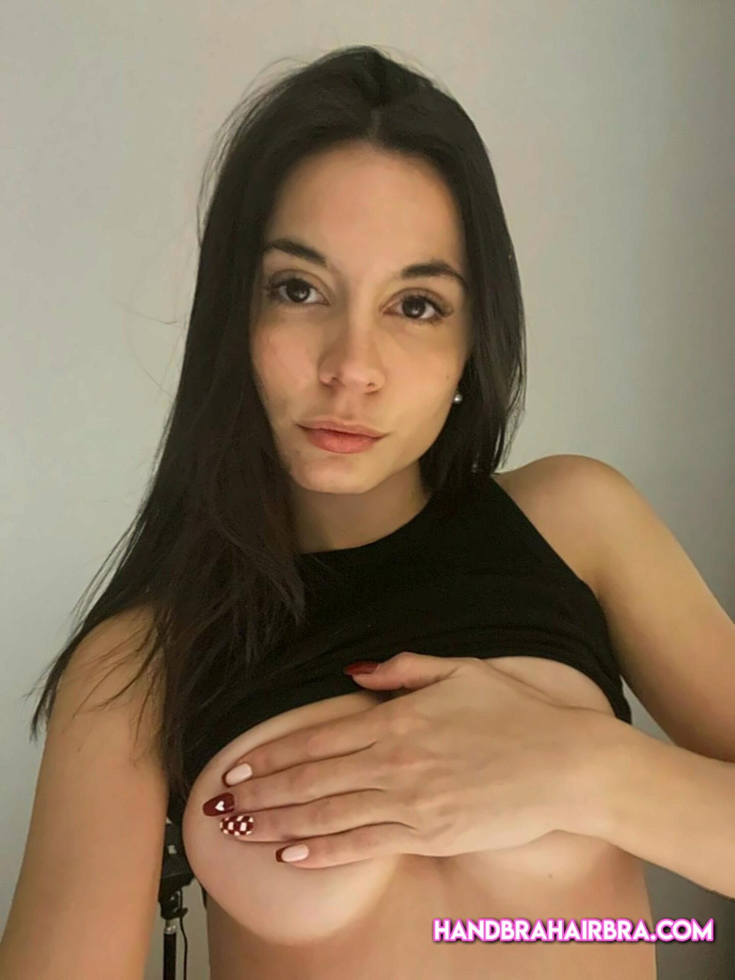 handbra look stayed cute and direct